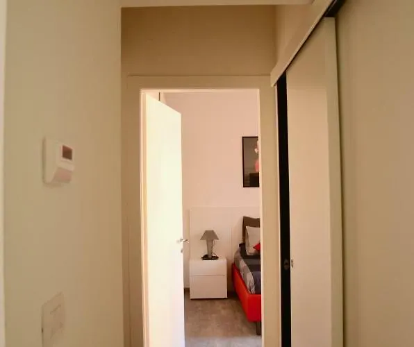 My In - La Rossa * Bolonia